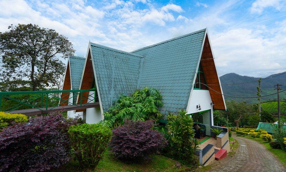 best luxury resorts in Munnar